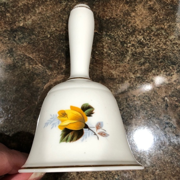 Bone China dinner bell Roses from England - Picture 3 of 4
